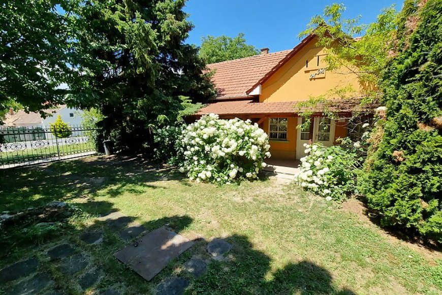 Hortenzia Apartmanház Balatonkenese