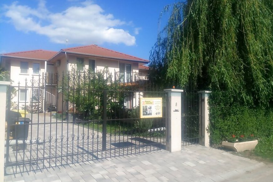 Keresztes Apartmanház Balatonlelle