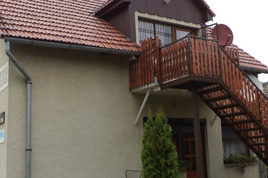 Sziszi Apartman Balatonszárszó