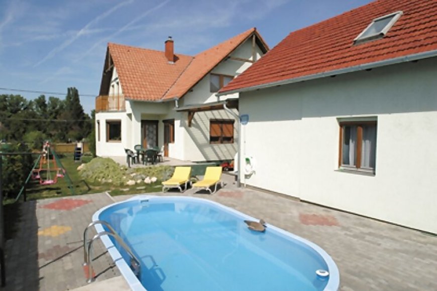 Schmal Apartman Balatonszemes