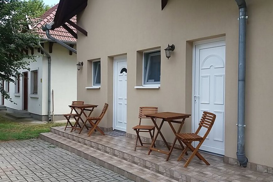 Pusztai Apartmanok Balatonszemes