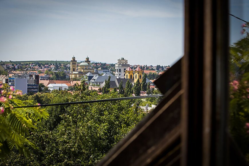 Várlak Apartman Eger