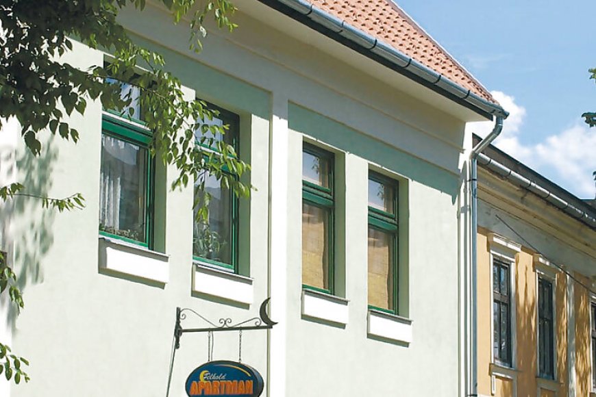 Félhold Apartman Eger