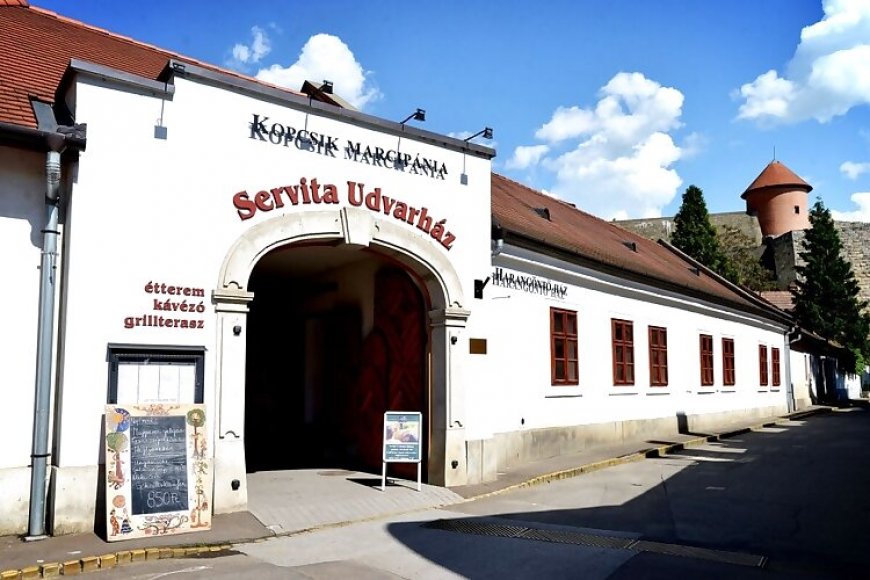 Servita Udvarház Eger