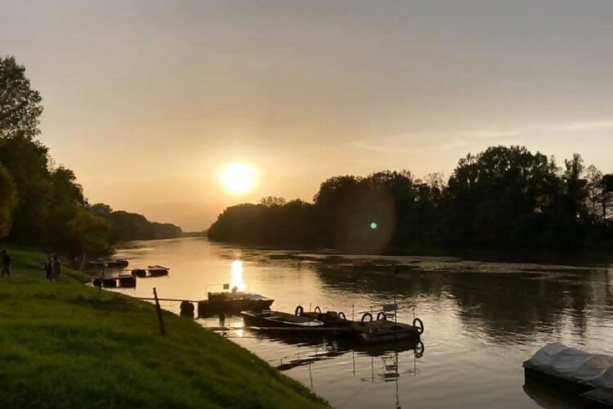 Part Kávézó és Apartman Martfű