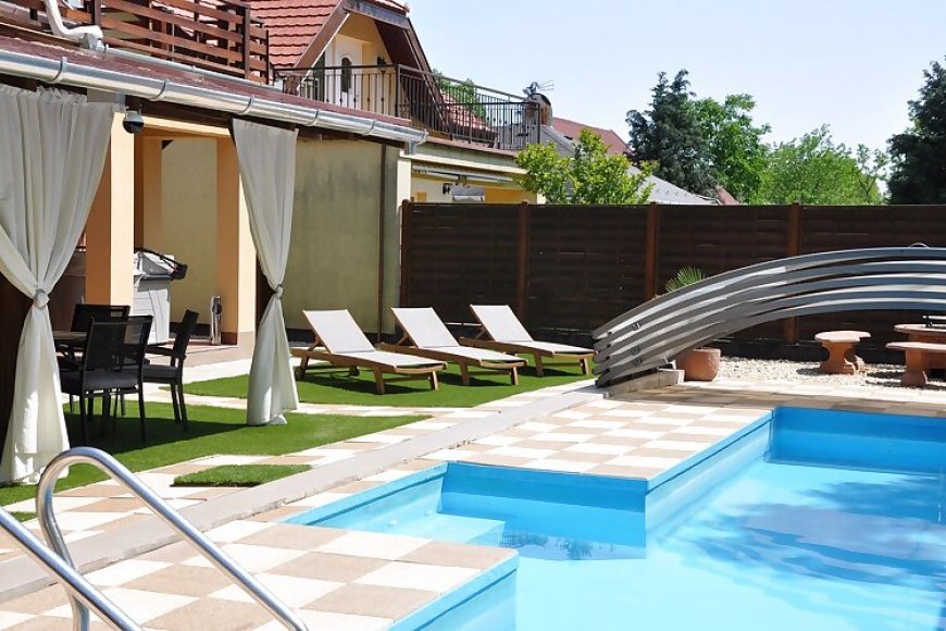 Garden Villa Zsóry**** Mezőkövesd