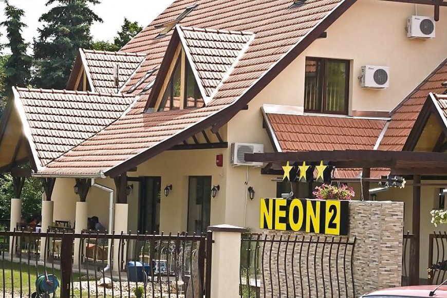 Neon 2 Vendégház Orosháza-Gyopárosfürdő