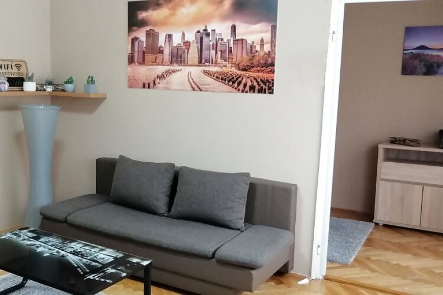 Startpont Apartman  Pécs