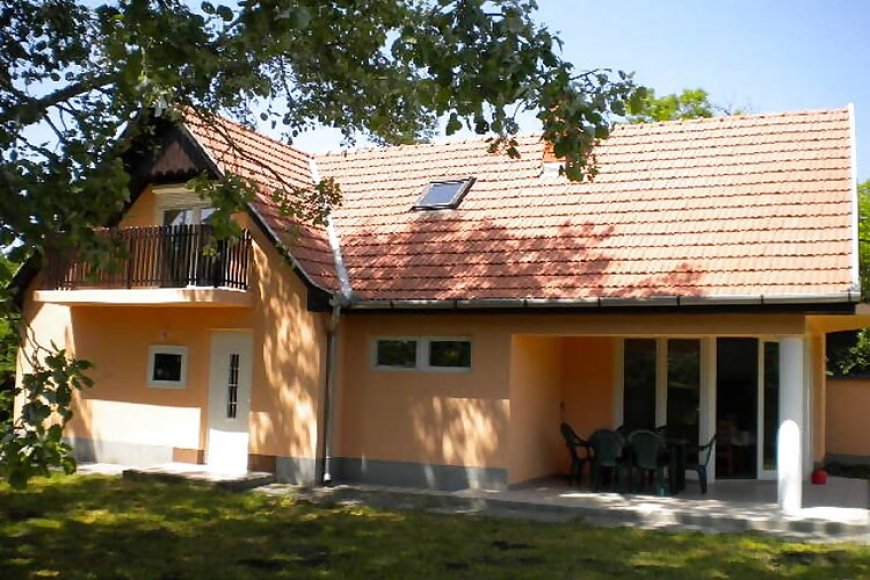 Vadrózsa Apartmanház Poroszló