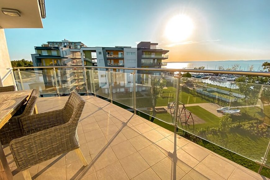 Admiral Sky Deluxe Apartman Siófok