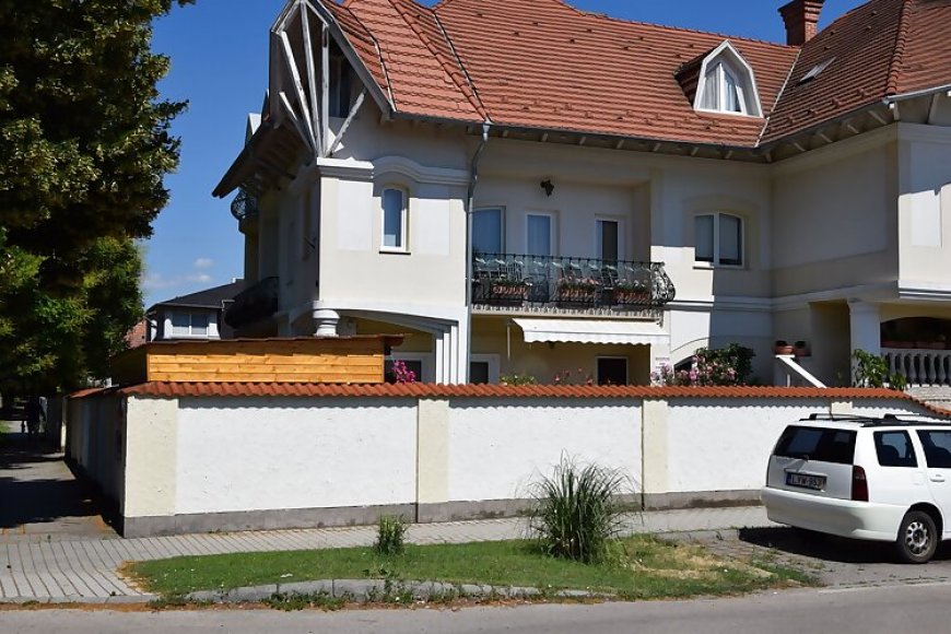 Apartmanház Sipos Siófok