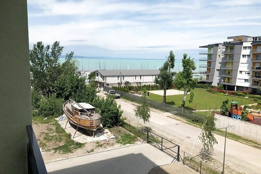 Cadet-ház Balatonpart Apartman Siófok