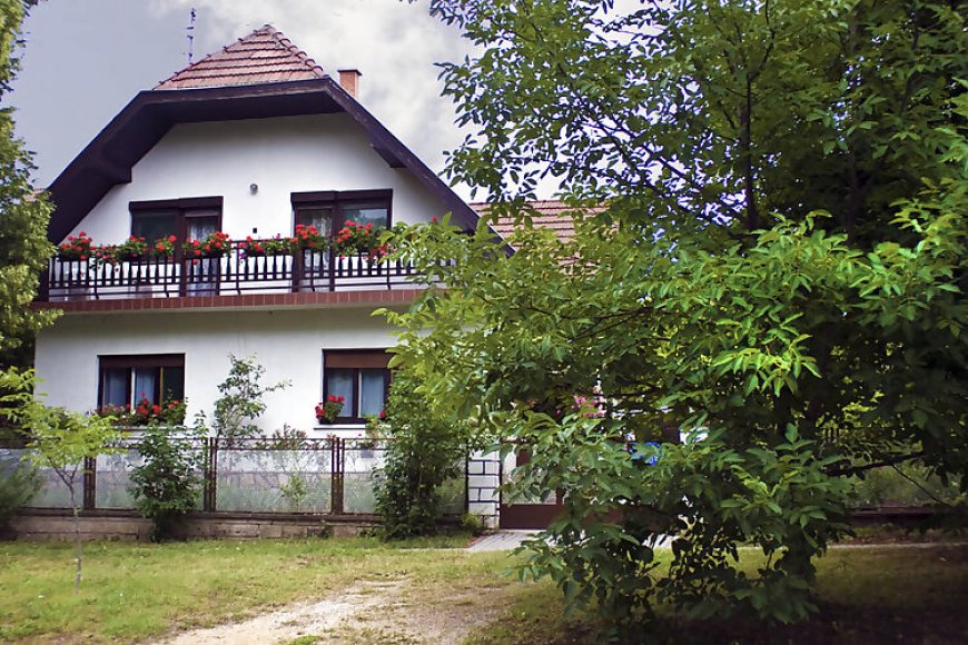 Eszter Apartmanház Siófok