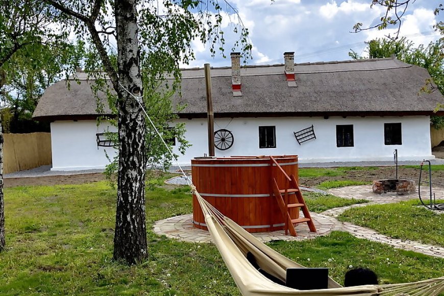 A nádtetős parasztházak Tiszadob