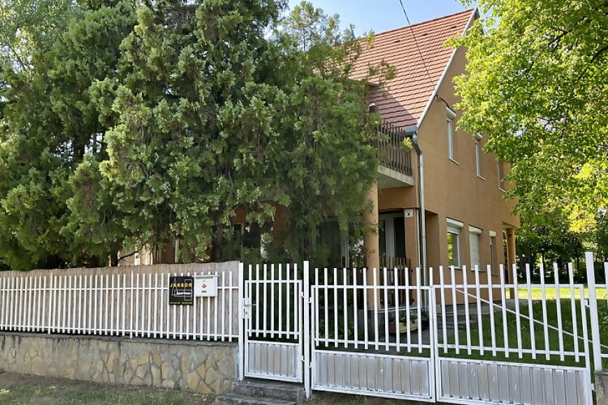 Janbor Apartman Vonyarcvashegy