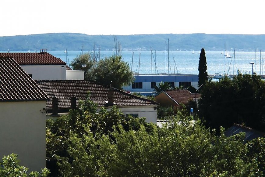 Apartman Kaštel Gomilica - CDE122