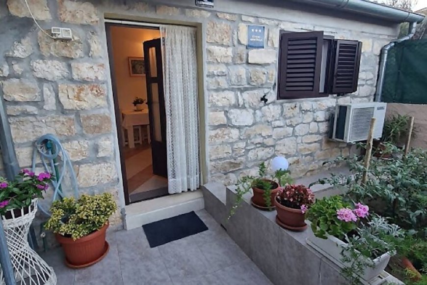 Apartman Pema Vis