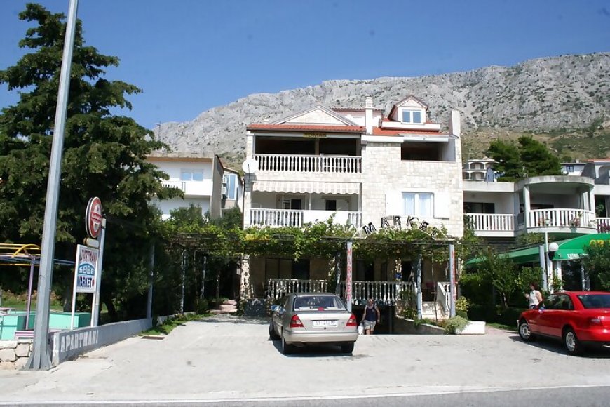 Apartmanok Parkolóhellyel Stanici, Omis - 2819 Stanići