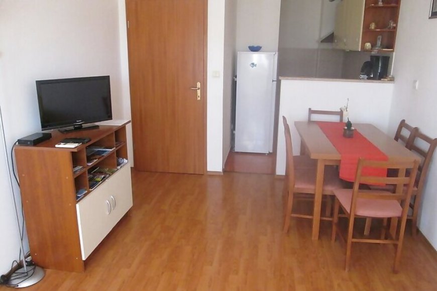 Apartmanok Parkolóhellyel Kastel Stafilic, Kastela - 11006 Kaštel Štafilić