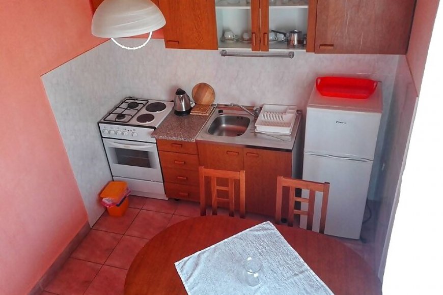 Apartmanok Parkolóhellyel Povljana, Pag - 15532 Povljana