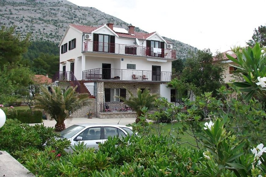 Apartmani i Sobe Luka Starigrad Paklenica