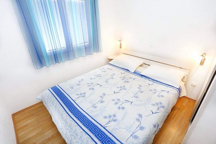 Apartmanok A Tenger Mellett Marina, Trogir - 10327 Marina