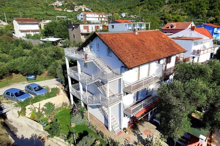 Apartmanok Parkolóhellyel Gradac, Makarska - 6881 Gradac