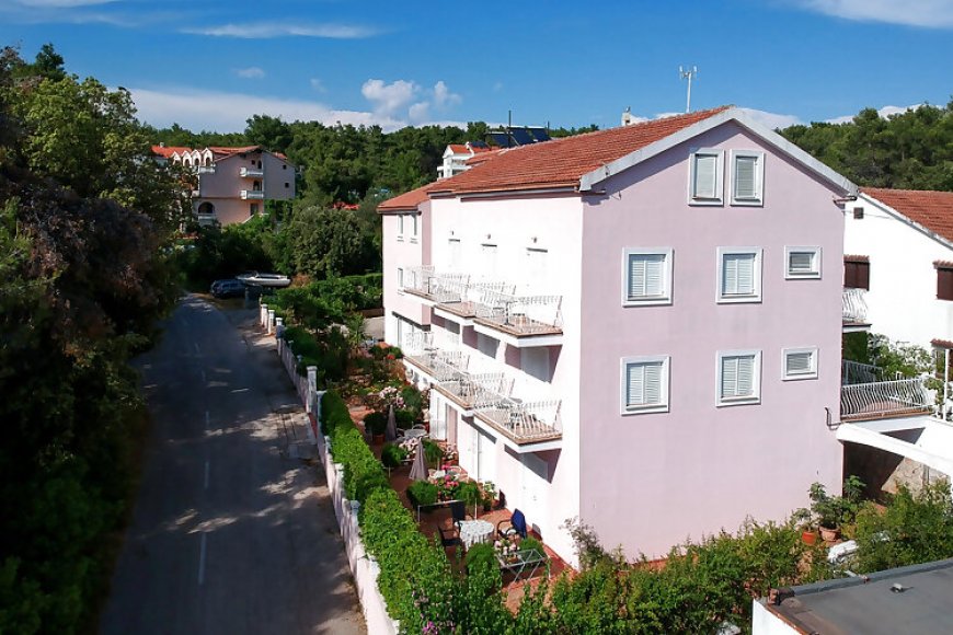 Apartmani Josi Vrboska