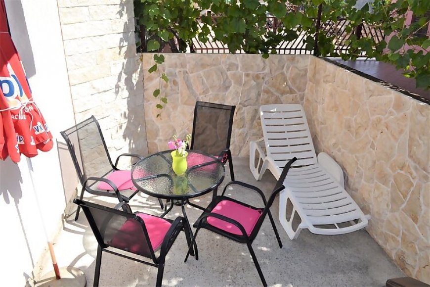 Apartment Vlado Vodice