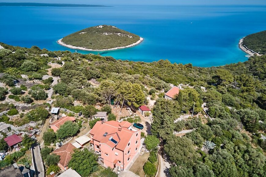 Apartmanok Parkolóhellyel Cunski, Losinj - 7867 Ćunski