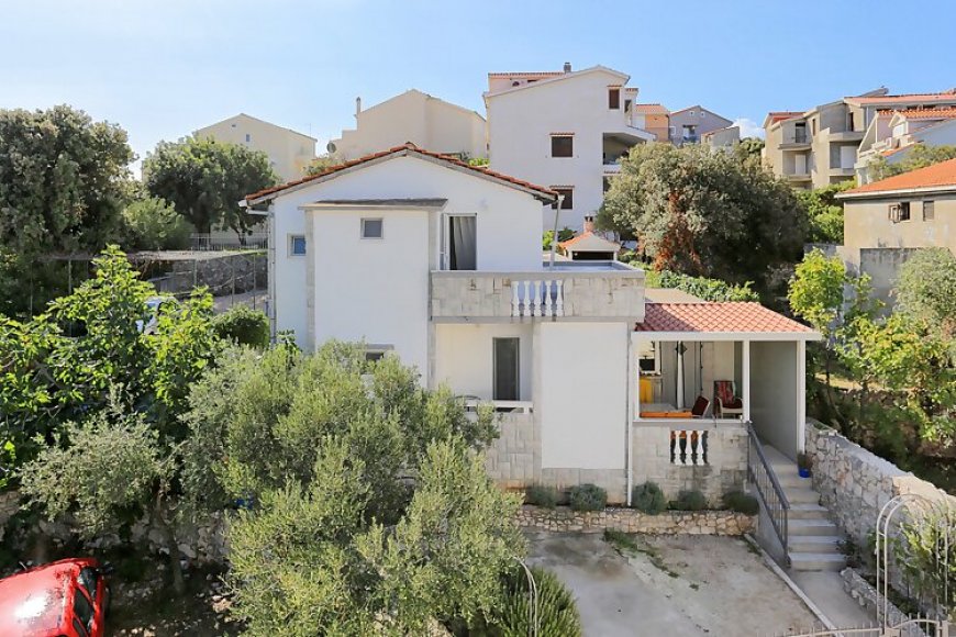 Családi Apartmanok A Tenger Mellett Sevid, Trogir - 19105 Sevid