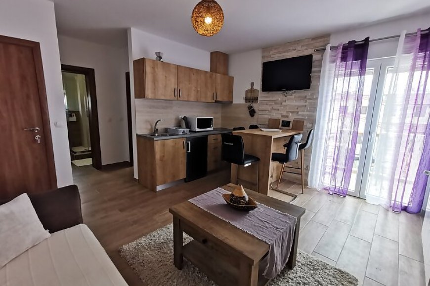 Apartmanok Parkolóhellyel Vodice - 16944