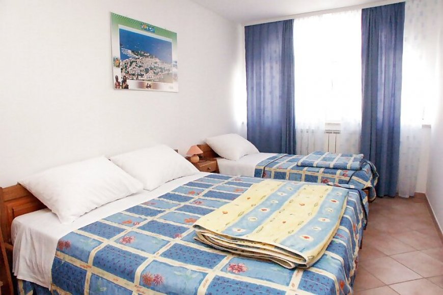 Apartmanok és Szobák Internet Hozzáféréssel Vrsar, Porec - 3007 Vrsar