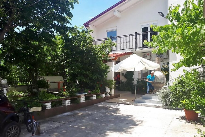 Apartmanok Parkolóhellyel Starigrad, Paklenica - 11848 Starigrad