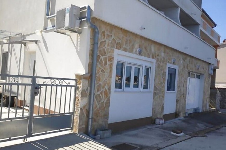 Apartmani Tona Tisno