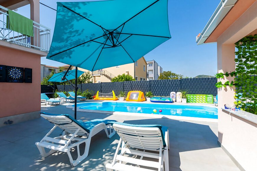 Apartman Kaštel Novi - CDT530