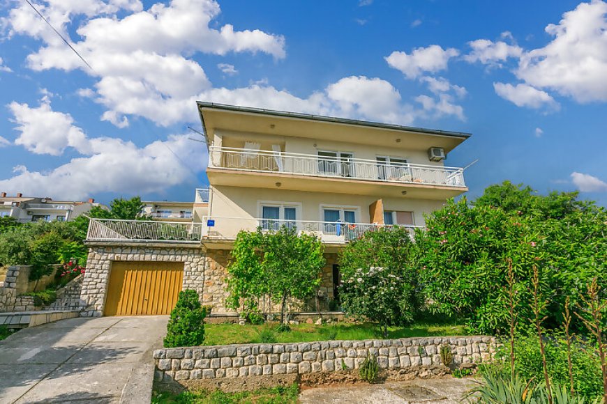 Apartments Predrag Novi Vinodolski