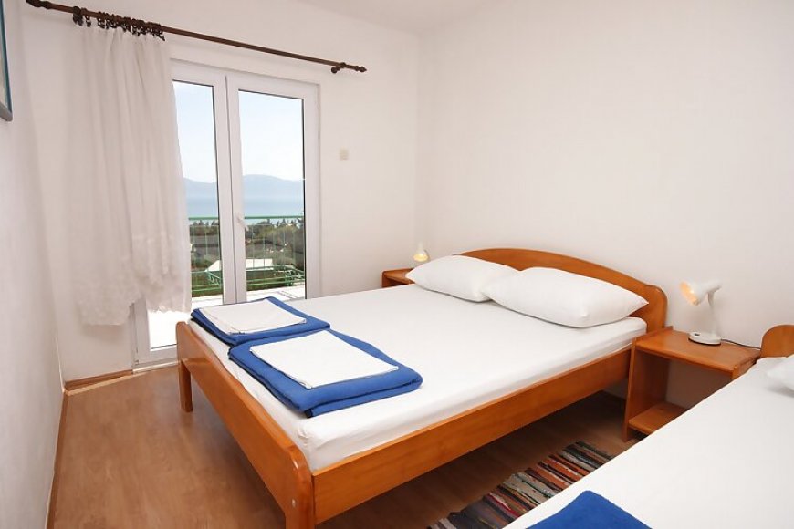 Apartmanok és Szobák Parkolóhellyel Gradac, Makarska - 6819 Gradac