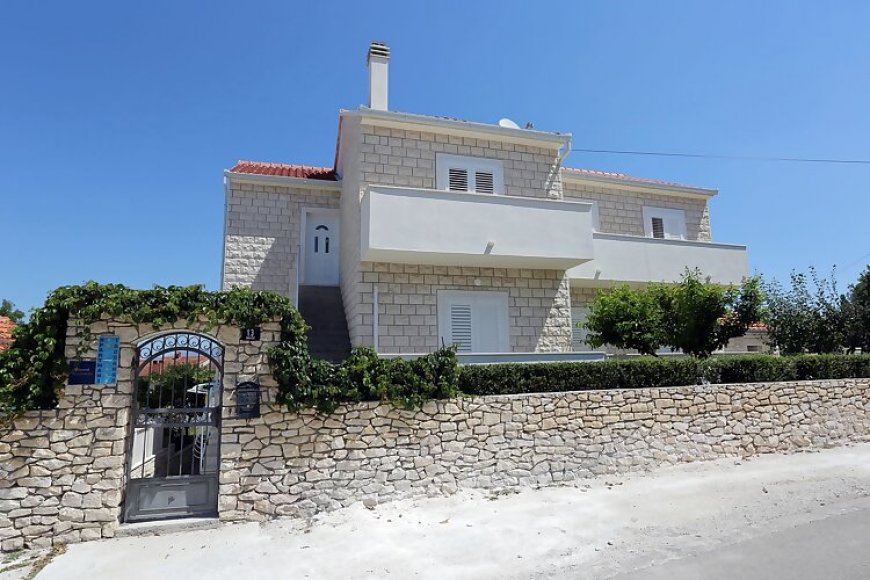 Apartmani Ali Supetar