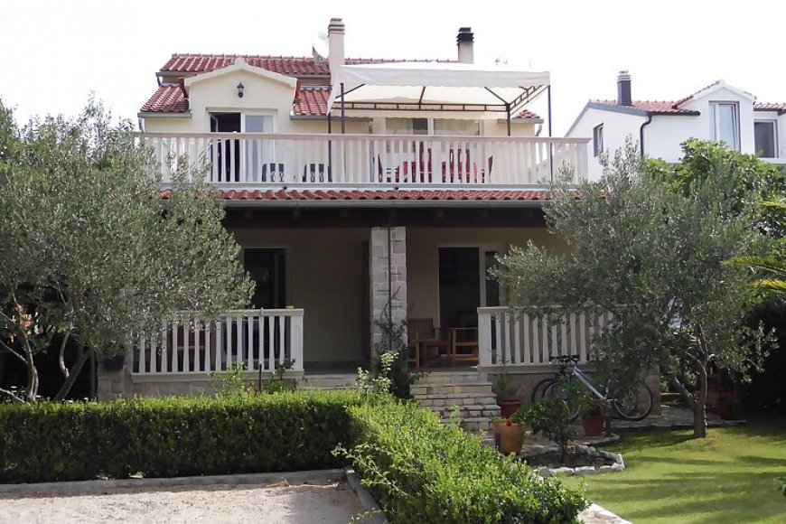 Apartmani Mali Dvori Srima