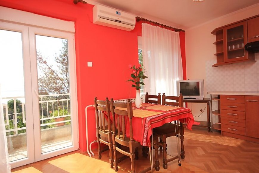 Apartmanok Parkolóhellyel Lovran, Opátia - Opatija - 7713 Lovran