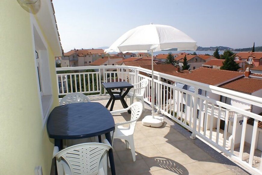 Apartmanok Parkolóhellyel Vodice - 4170