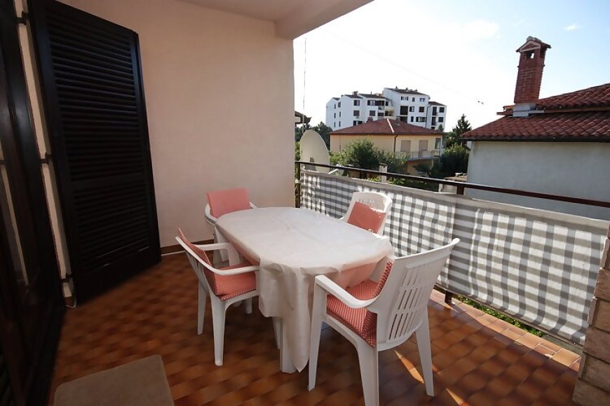 Apartmanok Parkolóhellyel Umag - 7057