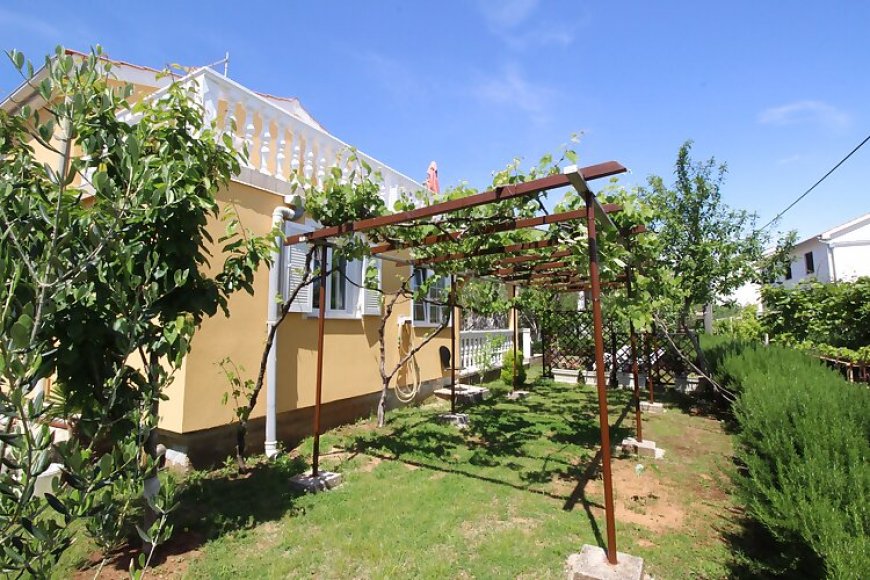 Apartmanok Parkolóhellyel Silo, Krk - 18757 Šilo