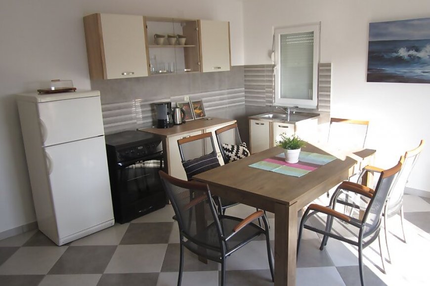 Apartmanok Parkolóhellyel Maslenica, Novigrad - 6573 Maslenica