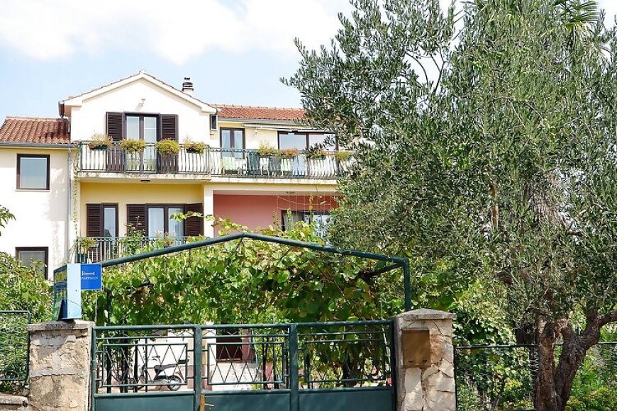 Apartments Green Garden Vodice