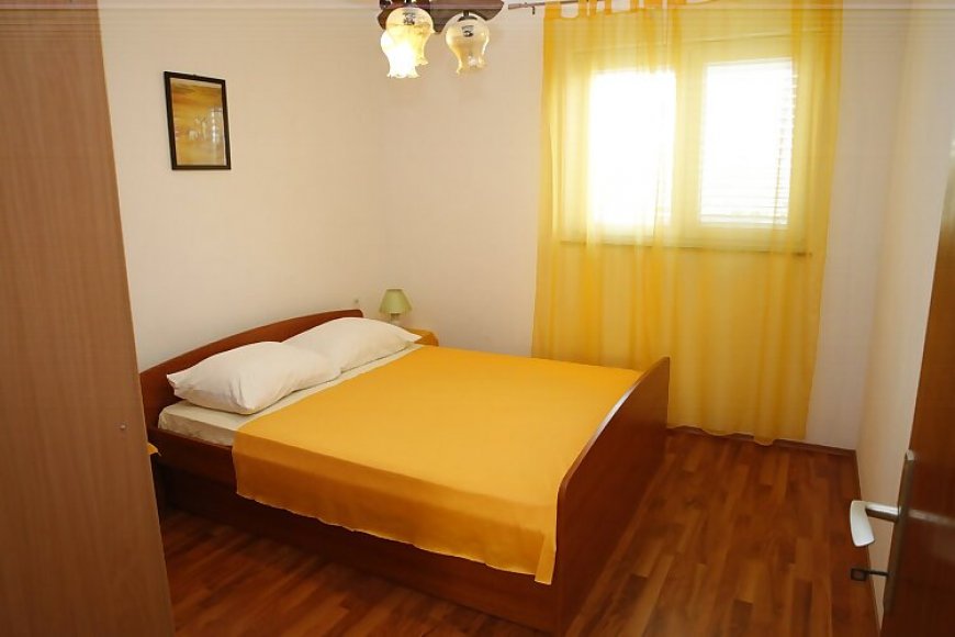 Apartmanok Parkolóhellyel Vodice - 16190