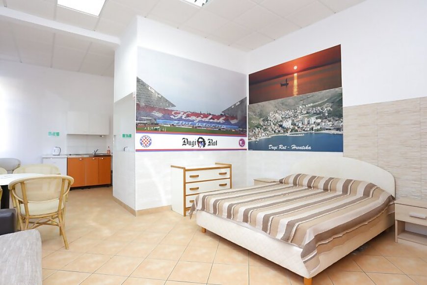 Apartmanok A Tenger Mellett Dugi Rat, Omis - 15516 Dugi Rat