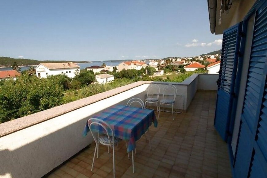 Apartmanok Parkolóhellyel Barbat, Rab - 16992 Barbat