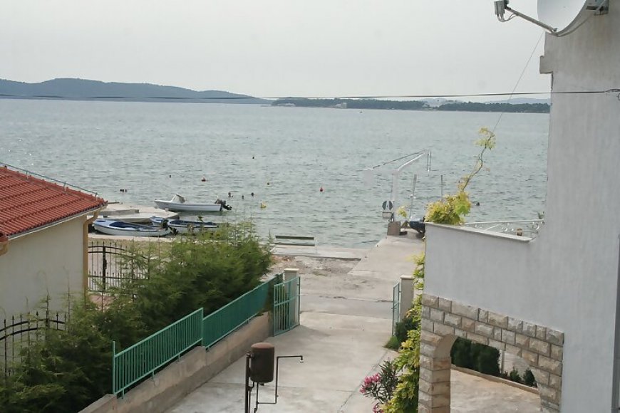 Apartmanok A Tenger Mellett Brodarica, Sibenik - 4221 Brodarica